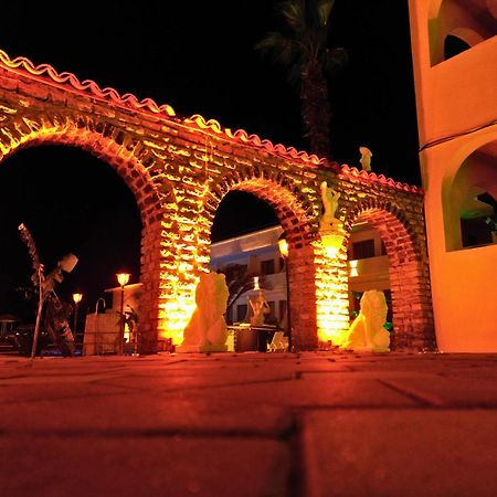 Club Aquarium Hotel & Spa Guvercinlik  Exterior photo